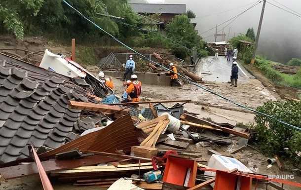Повінь в Японії забрала уже три життя