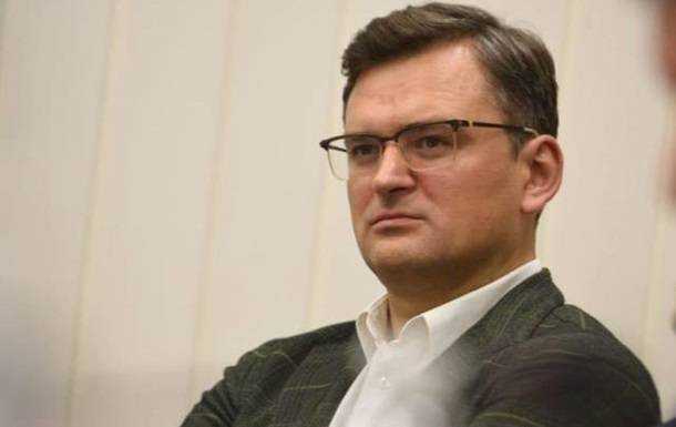 Росія зробила Крим військовою базою - Кулеба