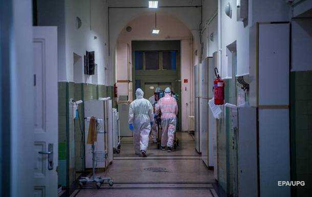 П'яний житель Сімферополя зіштовхнув жінку з балкона восьмого поверху
