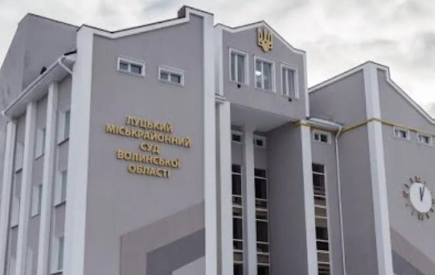 У Луцьку розшукують втікача із залу суду підозрюваного в згвалтуванні