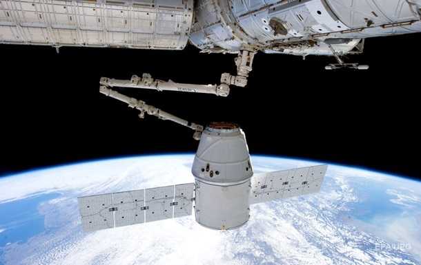 Маск назвав терміни запуску сервісу Starlink