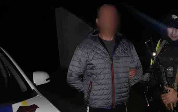 Під Києвом чоловік влаштував бійку і стрілянину через таксі