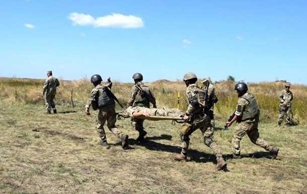 Доба на Донбасі: 10 обстрілів, поранений військовий