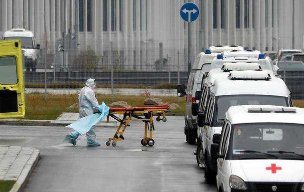 У Харкові двоє осіб потрапили в лікарню з ботулізмом