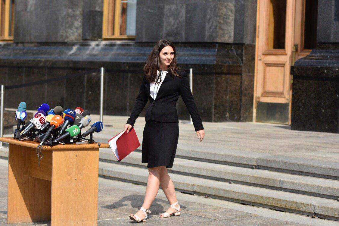 Пресс-секретарь Зеленского обещает журналистам много общения