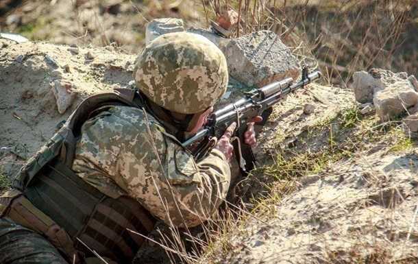 Доба в ООС: 15 порушень, загинув військовий
