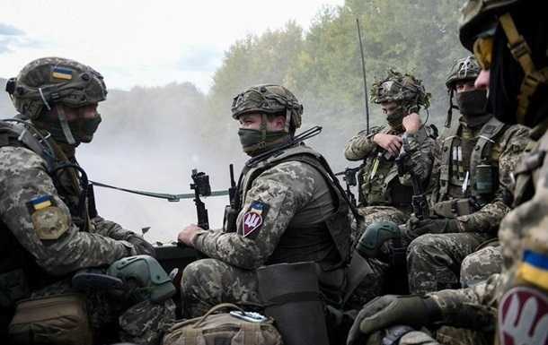 Загострення на Донбасі: 14 обстрілів, поранений боєць