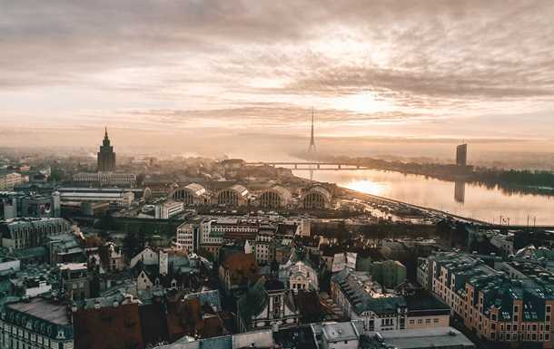 У Латвії платитимуть за збитки від вакцинації