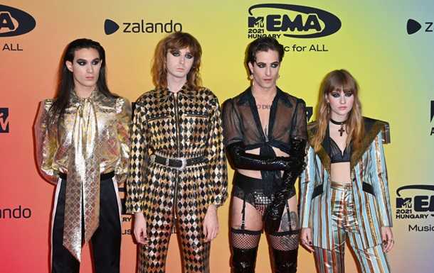 У трусах і панчохах: соліст Maneskin вразив вбранням