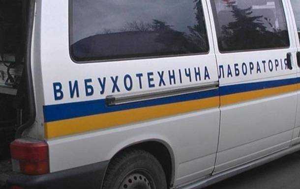 У Києві "мінували" ТРЦ: тисячу людей евакуювали