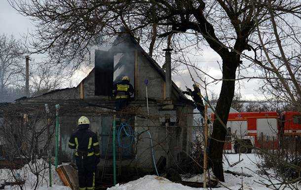 У Дніпрі згорів дачний будинок: загинула людина