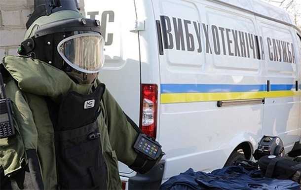 У Києві повідомили про замінування близько десятка ТРЦ