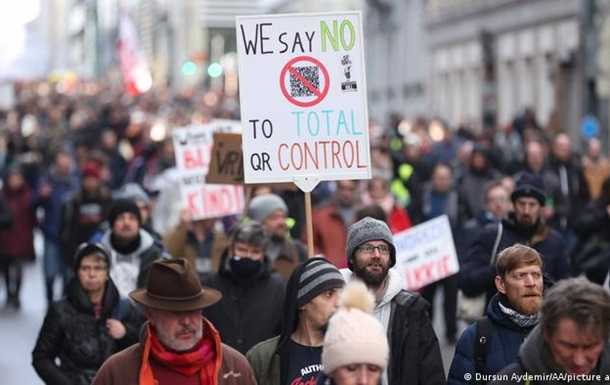 У Бельгії та Чехії знову пройшли акції протесту проти COVID-обмежень