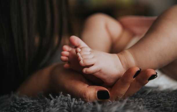 В Індії народилося маля з вісьмома кінцівками