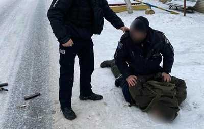 Стрілок по співслужбовцях сам здався поліції