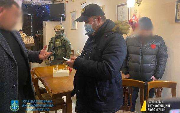 Нардепа зловили на хабарі на місці злочину