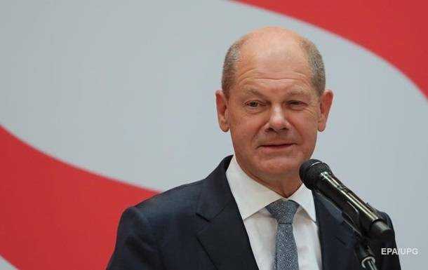 Шольц відповів на закид за відмову Україні у зброї