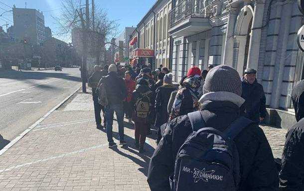 Кличко: Мародерів знешкоджуватимуть без попереджень