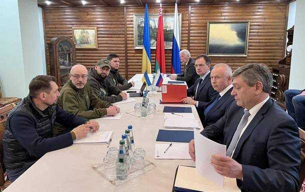 Розпочався третій раунд переговорів України з РФ