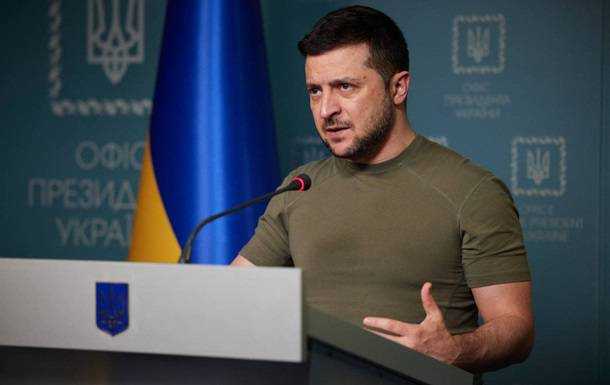 Зеленський порівняв мітинг Путіна з армією РФ