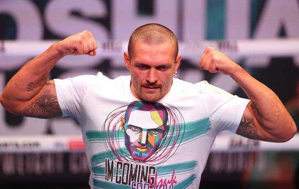 Усик поїхав з України - міністр спорту