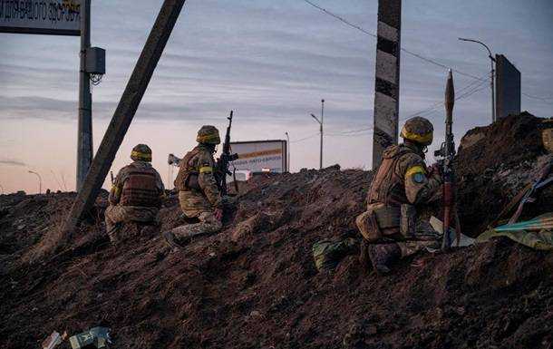 РФ продовжує стягувати до Києва війська