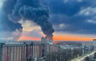 У Брянську зайнялося ще одне нафтосховище