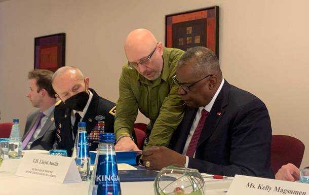 У РФ подвійна стратегічна поразка - Резніков