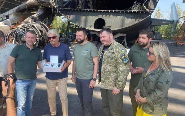 Британський мільярдер Річард Бренсон відвідав Гостомель