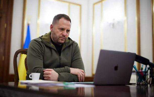 Єрмак пояснив, чому закінчити війну потрібно до зими
