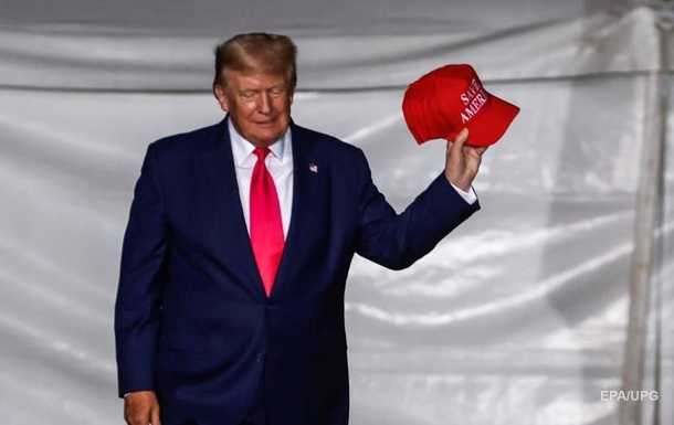 У Трампа під час обшуку вилучили 11 комплектів секретних документів - WSJ