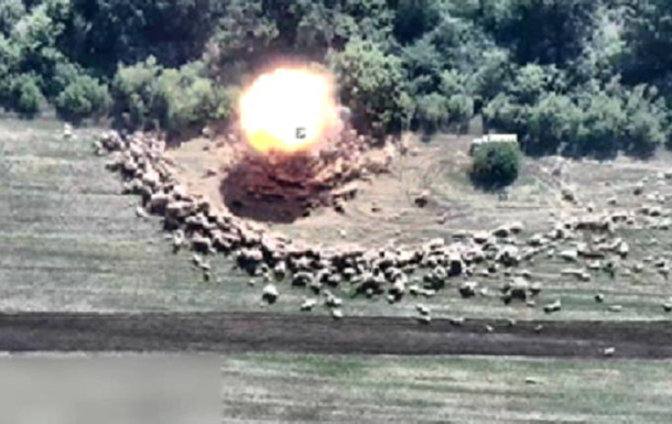 Розвідка показала відео знищення рідкісного ворожого РЛК Зоопарк-1