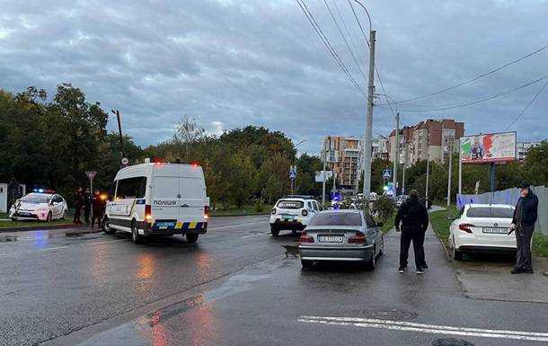 У Чернівцях під час затримання застрелили поліцейську