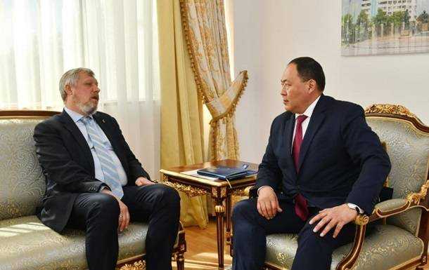 Зеленський звільнив посла у Казахстані