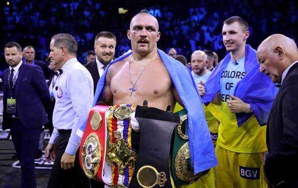 Усик отримав спеціальний пояс від WBC