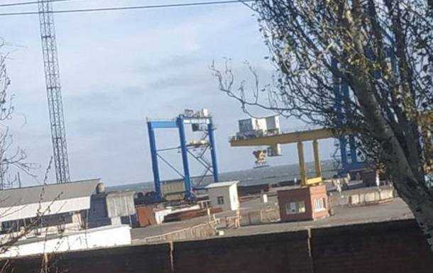 До Маріуполя увійшли перші кораблі РФ з військовим вантажем - мерія