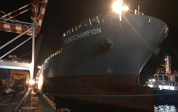 По зерновому коридору отправили 15 млн тонн грузов