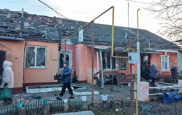 Оккупанты обстреляли Сумщину: повреждены железная дорога и дома