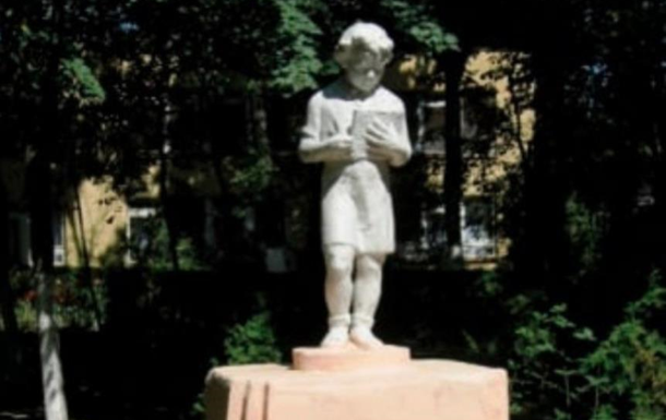 В Одессе снесли последний в городе памятник Ленину