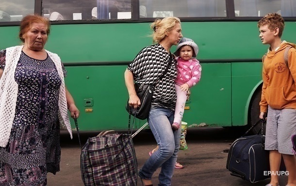 Около 20% переселенцев не вернутся домой - опрос