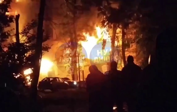 В Кривом Роге ракеты попали в пятиэтажку