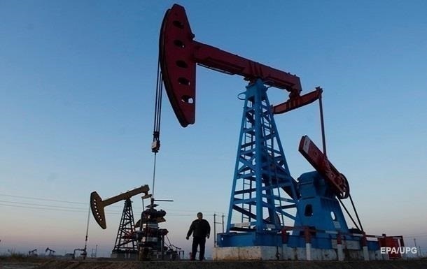 Доходы России от продажи нефти за год упали на 36%