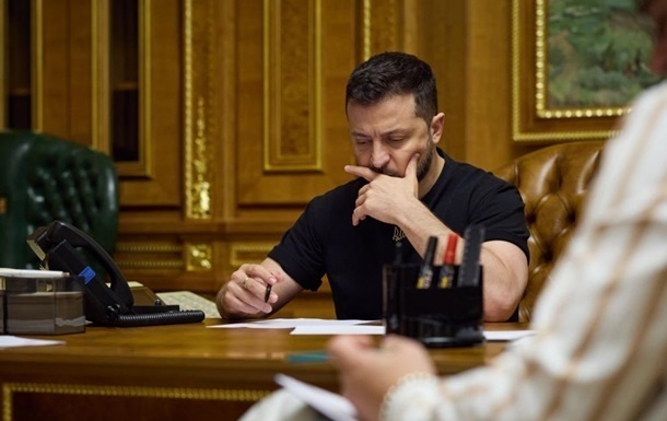 Зеленский подписал закон о запрете книг из России и Беларуси