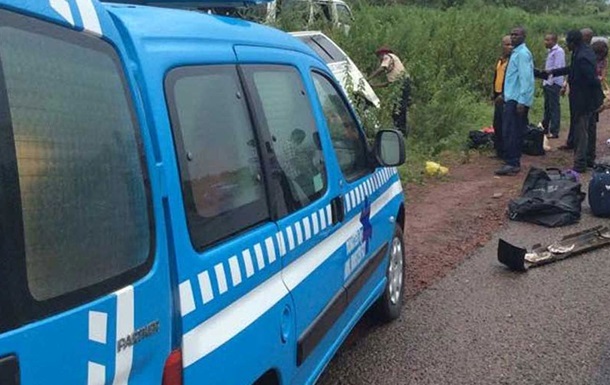 В ЮАР шесть человек погибли в ДТП с маршруткой