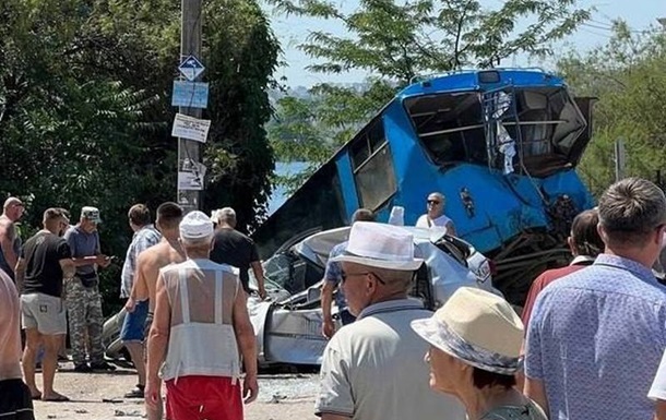 Появилось видео с места смертельного ДТП в Севастополе