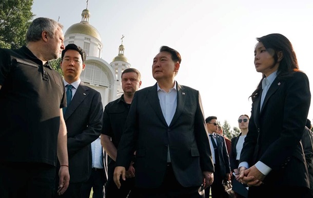 Президент Южной Кореи побывал в Буче