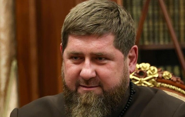 Боты Кадырова начали его расхваливать под статьей о кадыке