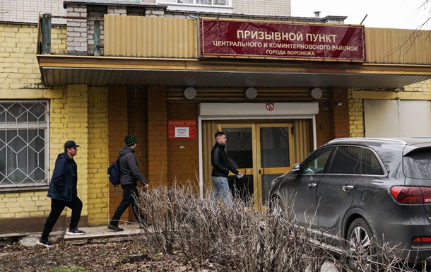 В России отлавливают мигрантов и отправляют на войну - ISW