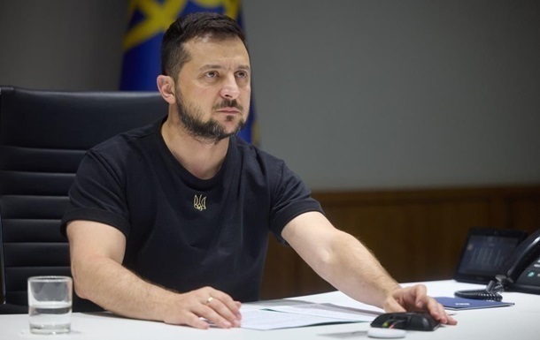 Зеленский анонсировал "важные международные решения" по обороне Украины