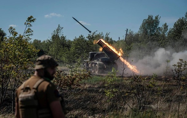 В ВСУ заявили, что имеют огневой контроль над трассой Бахмут-Горловка